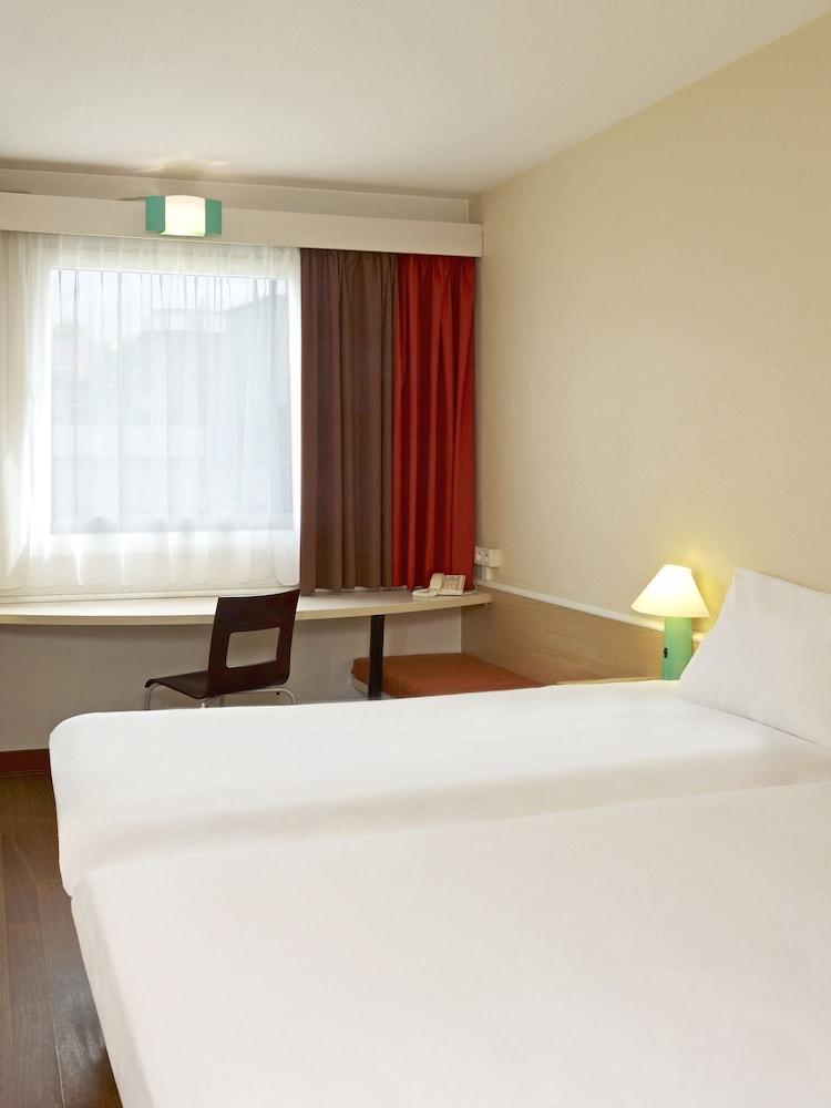 Ibis Katowice - Zabrze Hotel Eksteriør billede