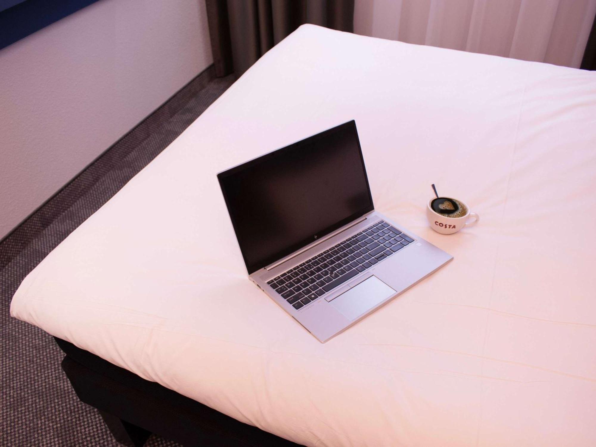 Ibis Katowice - Zabrze Hotel Eksteriør billede